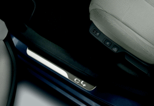 14 PROTECÇÃO SINAIS INTERIORES DE REQUINTE Com curvas generosas, o seu novo Citroën C4 seduz ao primeiro olhar.
