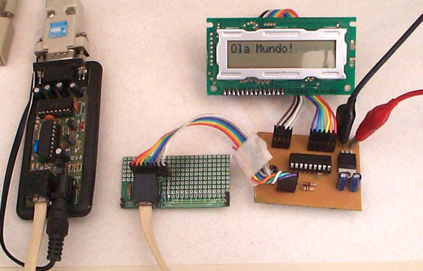 Todos os componentes estão detalhados tanto no esquemático quanto no desenho da PCI Lado dos componentes, são facilmente encontrados no mercado e são de baixo custo.