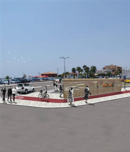 Com uma extensão de 10km, a Ciclovia é uma via ciclável e pedonal que liga a Praia de Faro à cidade. A sua localização confere-lhe a designação de via panorâmica.
