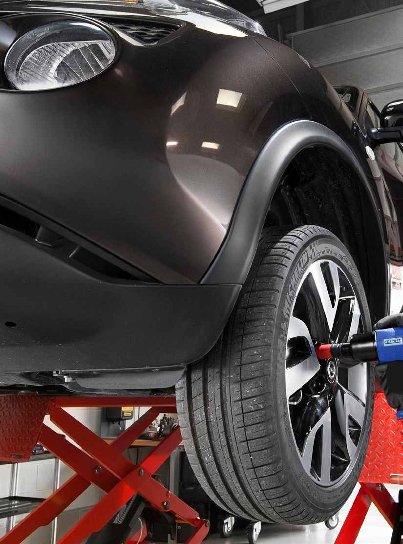 MEDIDOR DE PRESSÃO DE AR NOS PNEUS - Comprova a pressão dos pneus - Serve também para medir a profundidade do rasto dos pneus Fácil de usar: - Mostrador digital em ecran retro