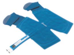 A Almofada Polar modelo Wrap On possui faixa suporte com fechamento a velcro para posicionar a almofada sobre a área de aplicação.