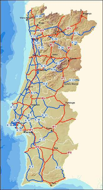 Fig. 8.3 Rede rodoviária nacional Ambos os HCM s esquematizam as áreas de influência dos ramos que permitem subdividir as auto-estradas em diferentes segmentos de estudo.