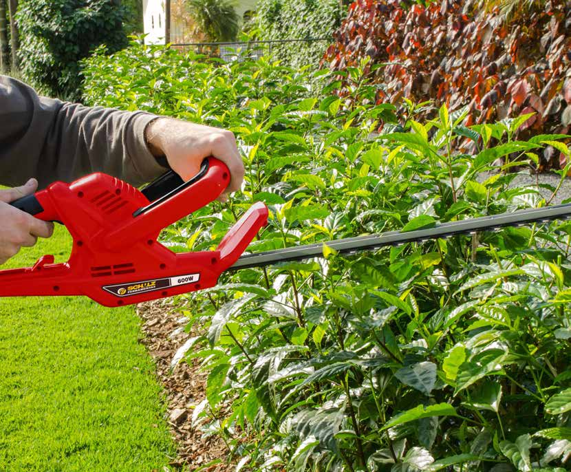 Seu jardim merece ser tratado com Produtos Schulz FERRAMENTAS Jardinagem A linha de Ferramentas para Jardinagem Schulz foi desenvolvida para tornar a manutenção e limpeza dos jardins muito mais