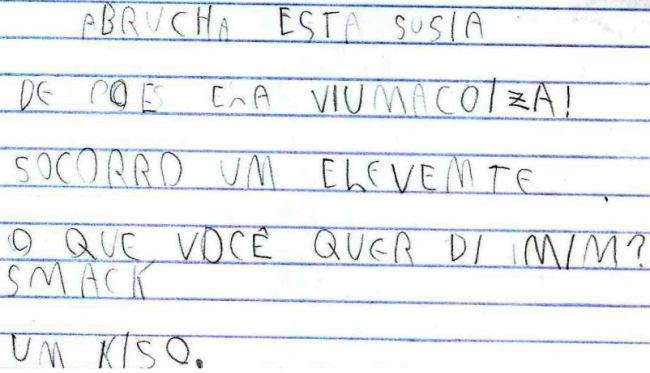 (destacadas em verde) e a ausência de pontuação. Mesmo assim, utilizando como base o texto fonte (a história em quadrinhos), conseguimos atribuir leitura as produções textuais.