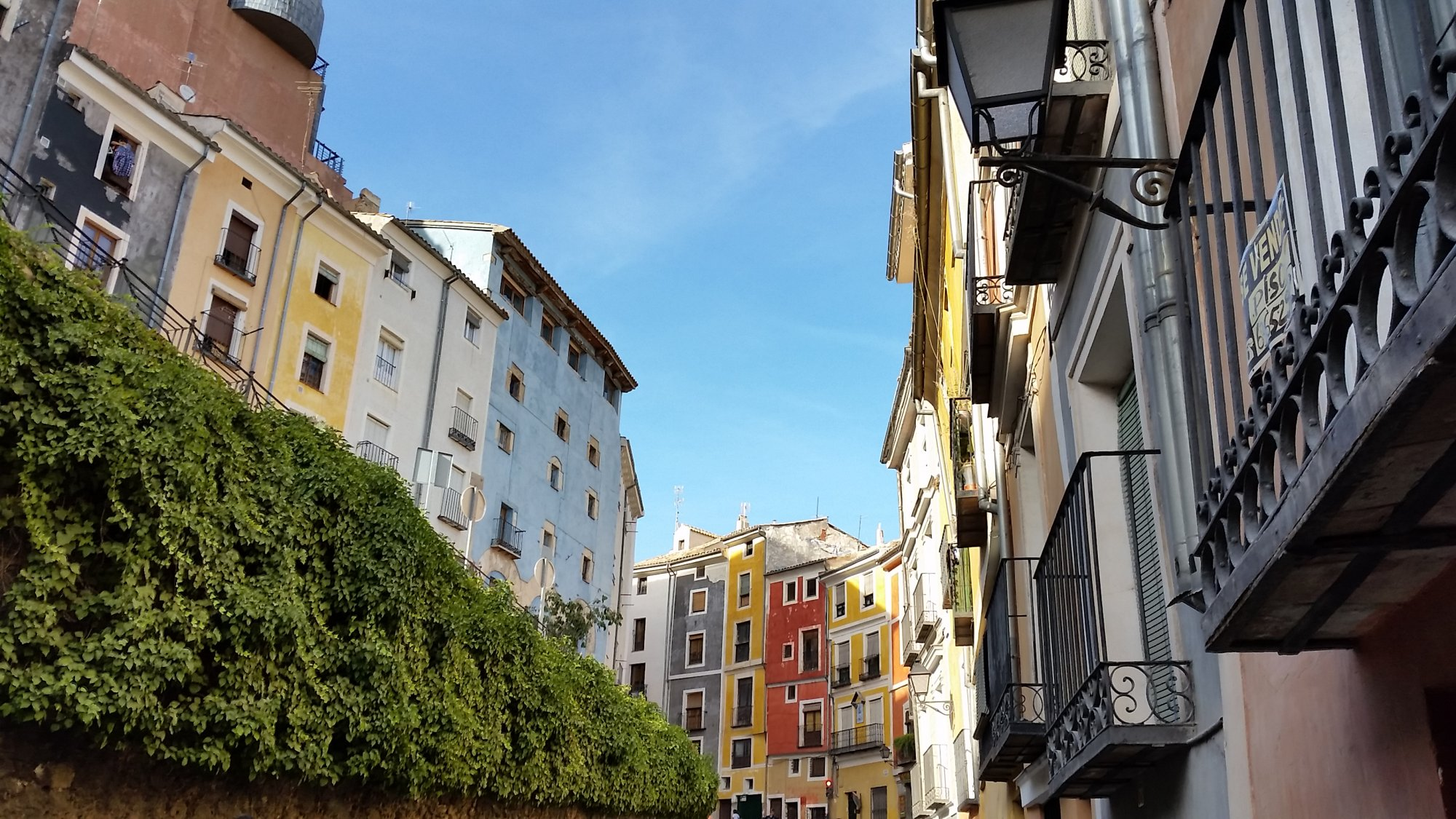 Cuenca é uma cidade de contrastes.