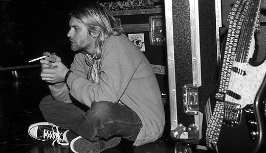 Figura 3: o músico grunge Kurt Cobain usando um modelo 'Chuck