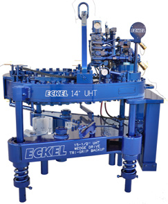 000 lbf-ft, o Modelo Hydra-Shift HT da Eckel trabalha com tubos de 4 a polegadas.