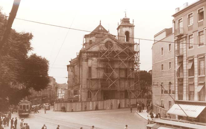 Estaleiro da demolição da igreja do Socorro. 1949.