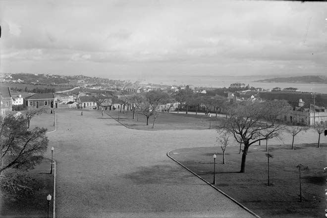 Largo da Ajuda, depois do ajardinamento. 1938.