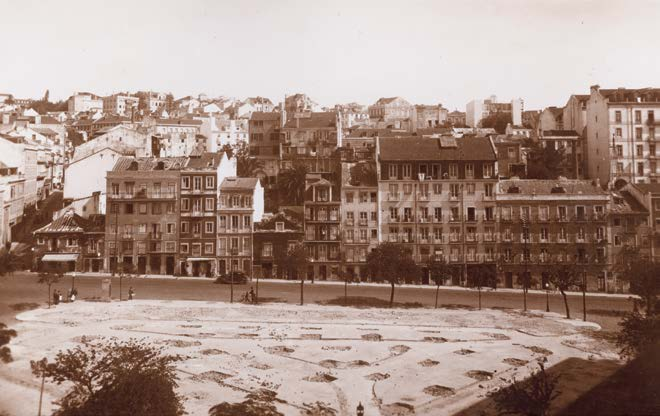 Praça de São Bento depois da demolição do mercado de São Bento. Post. 1938.