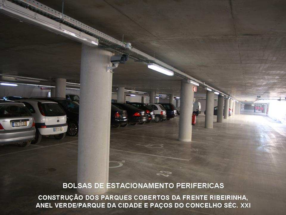Recentemente foram construídos os parques de estacionamento cobertos da Frente Ribeirinha, Anel Verde/Parque da Cidade e Paços do Concelho Século XXI, fundamentais como criação de