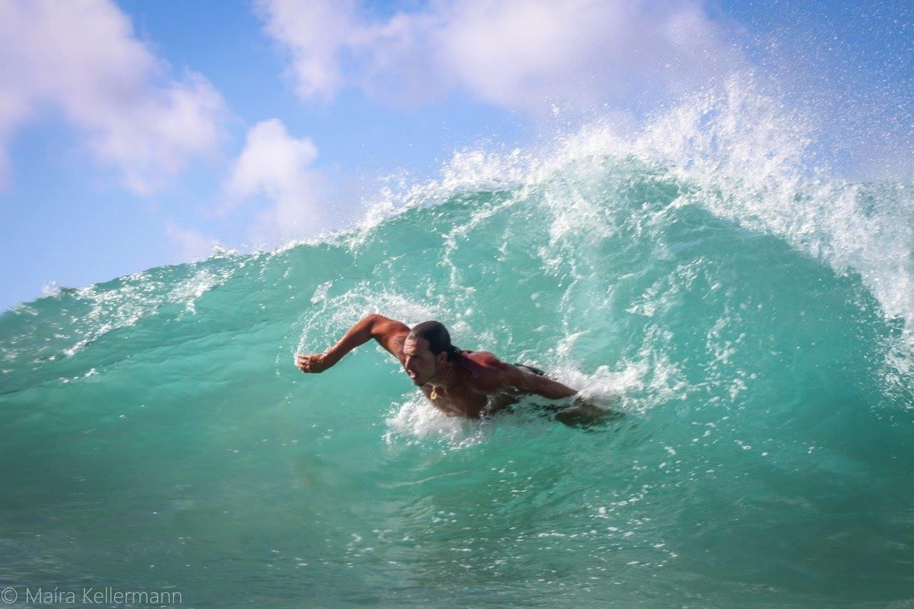 Sobre o nosso time Atleta internacional de bodysurf (surfe de corpo), consultor & palestrante e comunicador.