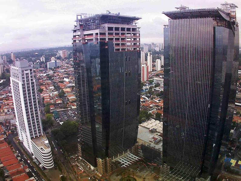 Em termos de engenharia, neste momento, as obras de estrutura da Torre B foram concluídas, assim como a montagem da cobertura.