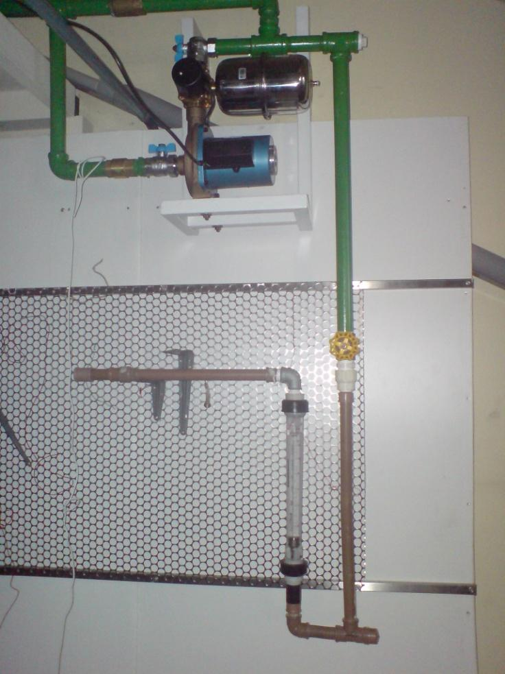 7 Essa modificação no aquecedor foi feita com a finalidade de reduzir o diâmetro da resistência, reduzindo assim a perda de carga no duto, e também deixá-lo entre 10 diâmetros à montante e a jusante.