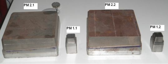 Estes critérios foram utilizados para comparar duas rotas de fabricação de detalhes em moldes de injeção: com um único eletrodo inteiriço e com eletrodos menores, subdivididos e complementares entre