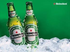 ..R$ 18,90 Stella Artois (long neck).............r$ 6,00 Heineken (long neck)...r$ 6,00 Budweiser (long neck).