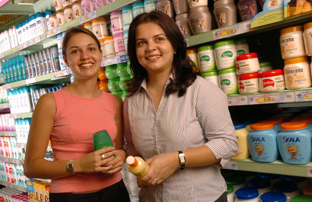 Produtos oferecidos Recebem os produtos de todos os setores envolvidos na pesquisa LIMPEZA BEBIDAS ALCOÓLICAS REFRIGERADOS HIGIENE /