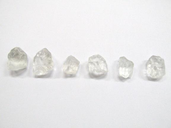 151 (a) (b) Figura 112 - Amostras de quartzo de Artigas
