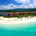 Sandals Whitehouse European Village & Spa Hotel: Sandals Whitehouse European Village & Spa Localizado na intocada Costa Sul da Jamaica, o hotel engloba 50 hectares de faixa costeira, numa reserva de