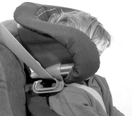 Collocate la cintura addominale 11 sull'altro lato del cuscino di seduta 1 sempre all'interno della guida della cintura di colore rosso chiaro 12. Attenzione!
