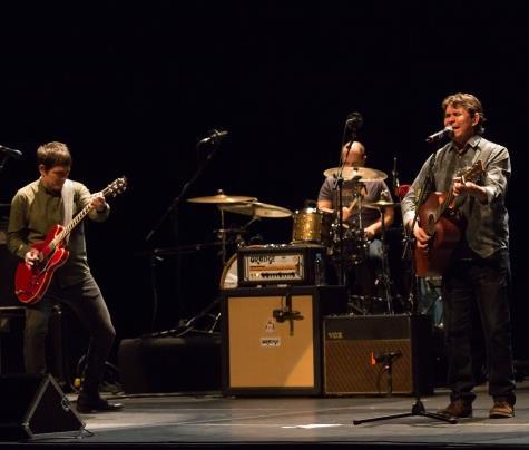 Antunes, Jorge Vercilo e Samuel Rosa & Lô Borges.