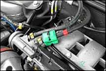 3.- Motores diesel de injecção electrónica de até de 3.000 cc: Colocam-se dois dispositivos à entrada da bomba injectora uno ao lado do outro rodado a 90º e depois do filtro de gasóleo 4.