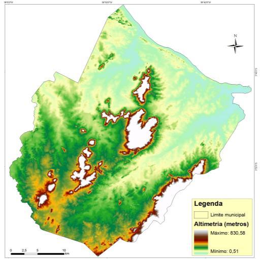 Como material cartográfico básico, utilizou-se a restituição planialtimétrica na escala 1:20.000, com curvas eqüidistantes de 5 metros e ortofotos na escala 1:20.