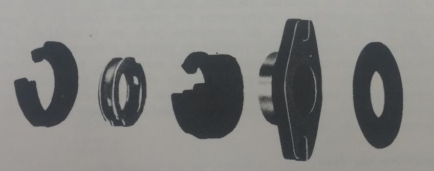 Figura 7: Carcaça separada diagonalmente (esquerda) e projeto de carcaça assimétrica e sua tampa (direita)². 3.
