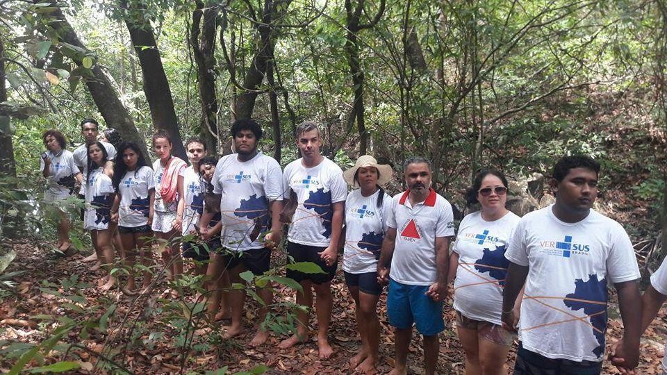 Conhecemos a técnica da terapia comunitária interativa que foi realizada na cachoeira, que ajudou muitas pessoas que sofriam com um determinado problema, trouxe uma atmosfera