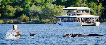 ITINERÁRIO: Dia 7: Transfer de Entabeni para o O R Tambo Airport, voo para Victoria Falls e hospedagem no maravilhoso The Victoria Falls Hotel Após o café da manhã, partida de Entabeni.