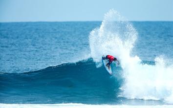 POR REDAÇÃO Liga de surfe fecha parceria comercial com agência Go4it A World Surf League (WSL), a associação profissional de surfe, apresentou na segunda-feira uma parceria com a agência Go4it, que