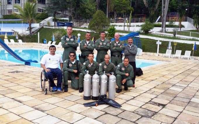 Notícias 17 Militares do Grupamento Aéreo da PM em Juiz de Fora participam de treinamento na AABB-JF Ministrado pelo professor Aldair Ribeiro (Brothers Divers Instrutores Associados)