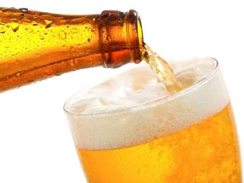 Notícias 05 Redução dos preços de cervejas vendidas na AABB Além dos descontos nos preços das cervejas obtidos com o Programa Cliente Aderido da AMBEV (ANTARCTICA / BRAHMA / SKOL) a AABB reduziu