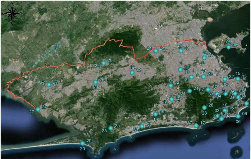 Figura 19: Localização das 33 estações pluviométricas da cidade do Rio de Janeiro Fonte: Relatório Anual de chuva para a cidade do Rio de Janeiro, GEO Rio (2015) Para a obtenção da precipitação média