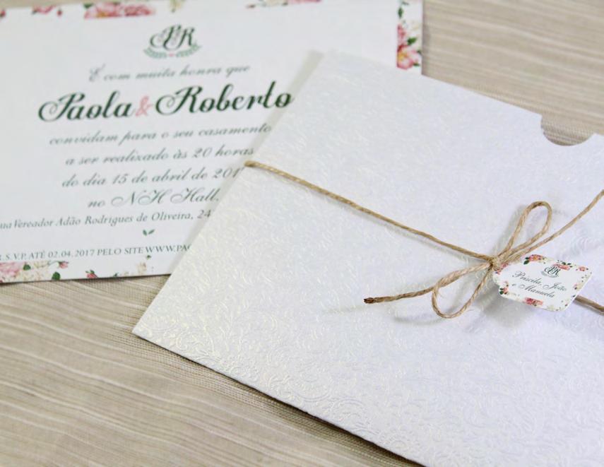 Convite Nice Tamanho 13x18cm Envelope em papel texturizado Acabamento com laço