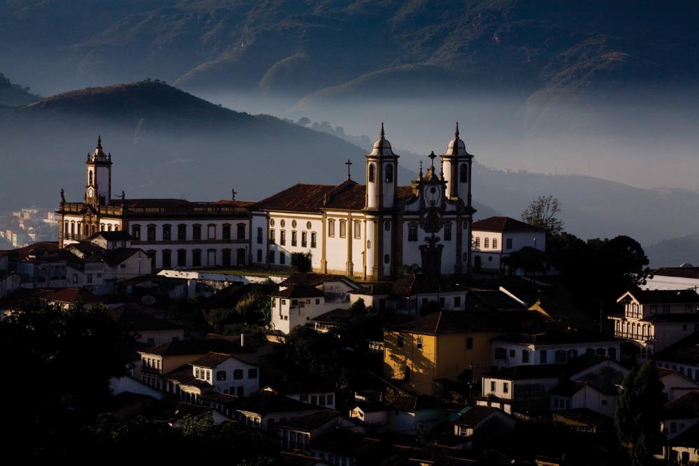 UNIVERSIDADE FEDERAL DE OURO PRETO - UFOP 4ª Reunião do Fórum