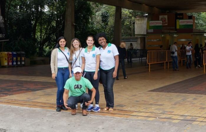 O Zoológico de São Paulo abriga hoje diversas espécies de animais, tornando de suma importância o trabalho do biólogo na conservação das espécies e trabalhando com variados públicos a