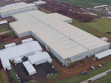Fora (MG) Inaugurada em 1999 Área total de 2,8 milhões de m 2 Produção de cabinas de caminhões, fabricação de