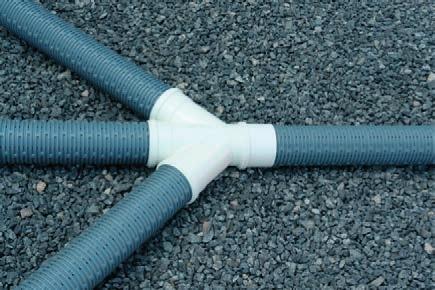 Linha de tubos perfurados de PVC, indicada especialmente para drenagem de terrenos urbanos, muros de arrimo, aeroportos, ferrovias, rodovias e áreas urbanas em geral.