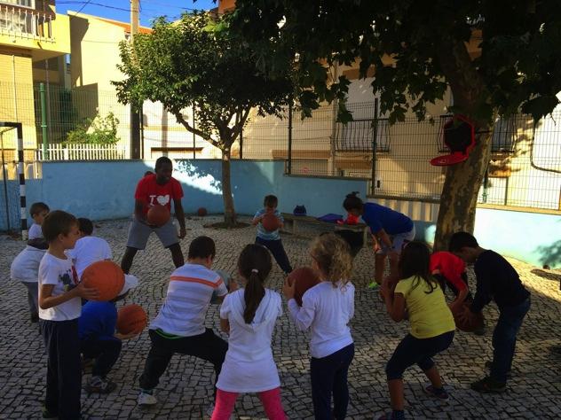 GINÁSIO E SPORTING JUNTOS NAS ESCOLAS Na passada semana o Ginásio e o Sporting Figueirense deram início a um conjunto de visitas às