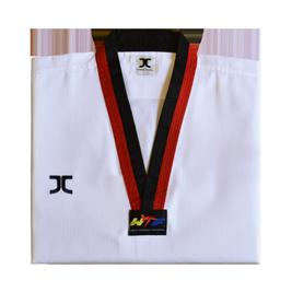 403R 90-100 FATO TAEKWONDO J CALICU Fato de Taekwondo homologado pela WTF Marca J Calicu