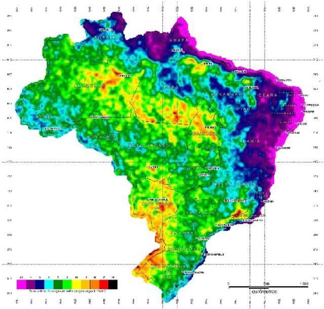 Figura 1: Mapa isocerâunico do Brasil No mapa da figura 1 é possível notar que a parte litorânea da Região Nordeste é a região com menor incidência de descargas atmosféricas.