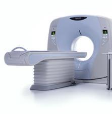 11 O equipamento de tomografia computadorizada é composta por diversas partes, entre elas está o gantry, o gerador, tudo de raio X, filtros, colimadores, detectores, controle de exposição e comando.