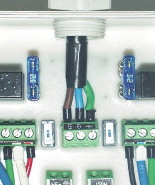 Nota: todas as configurações que utilizam um distribuidor de alimentação no inicio da rede devem manter a interligação com o PLC com o comprimento menor possível, para não afetar o resistor de