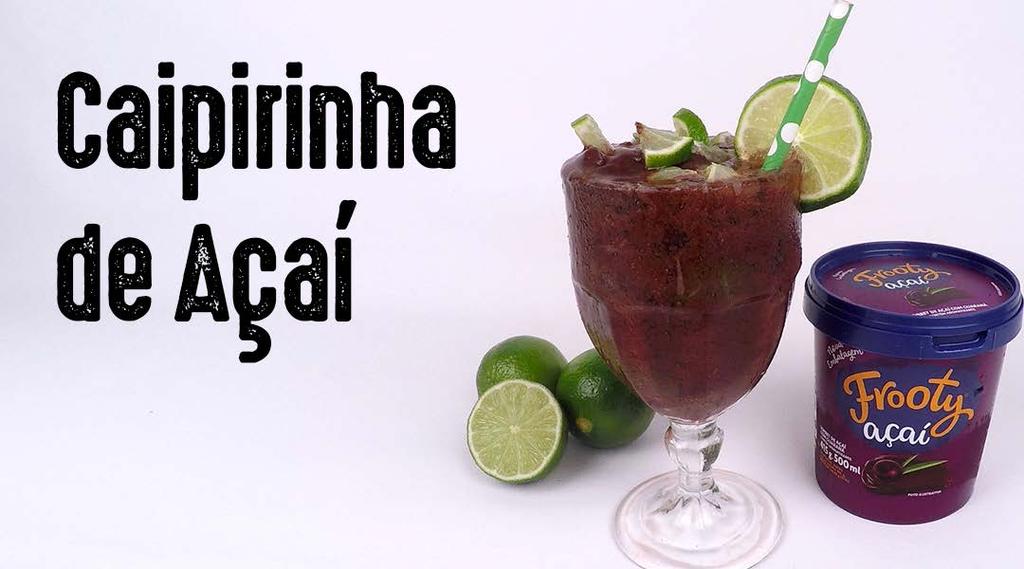 Em um copo médio: 1 Limão picado sem miolo 2 colheres (sopa) de Açúcar Macerar 2 doses de Cachaça Mexer