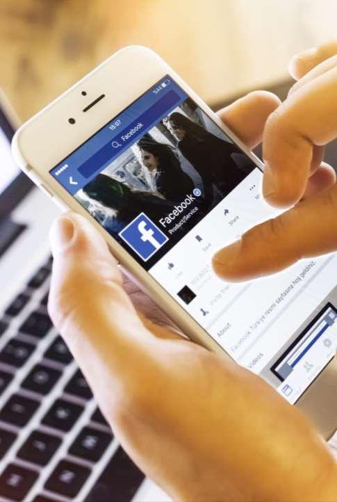 Facebook é a rede social mais acessada pelos consumidores digitais Facebook (97%) Instagram (70%) Twitter (52%) LinkedIn (48%)