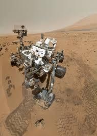 Mars Curiosity Rover Aterrou em Marte a 6 de Agosto de 2012 na cratera de Gale.