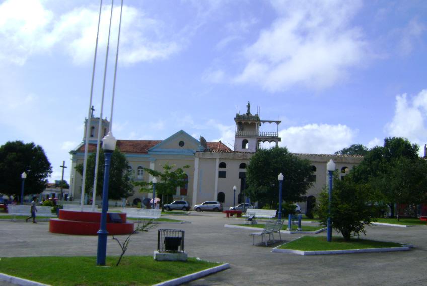 Colégio Santa Teresinha Praça da Bandeira Igreja Matriz Figura 28 Levantamento da