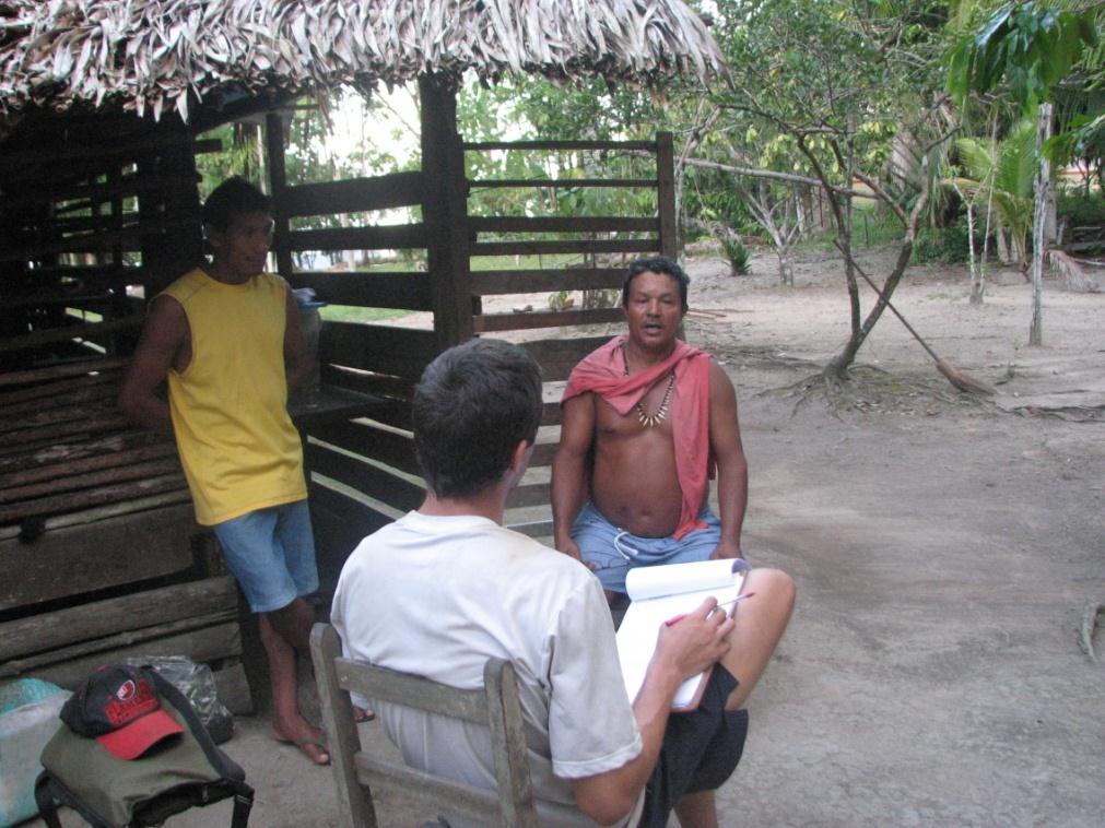 Metodologia Questionários, entrevistas e observação Uso das plantas do quintal Práticas de manejo do quintal: irrigação,