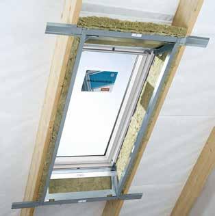 BFX 000 Composto por dois produtos de instalação: tela impermeabilizante e uma calha de drenagem. Juntos asseguram uma vedação entre a janela de sótão e o telhado.